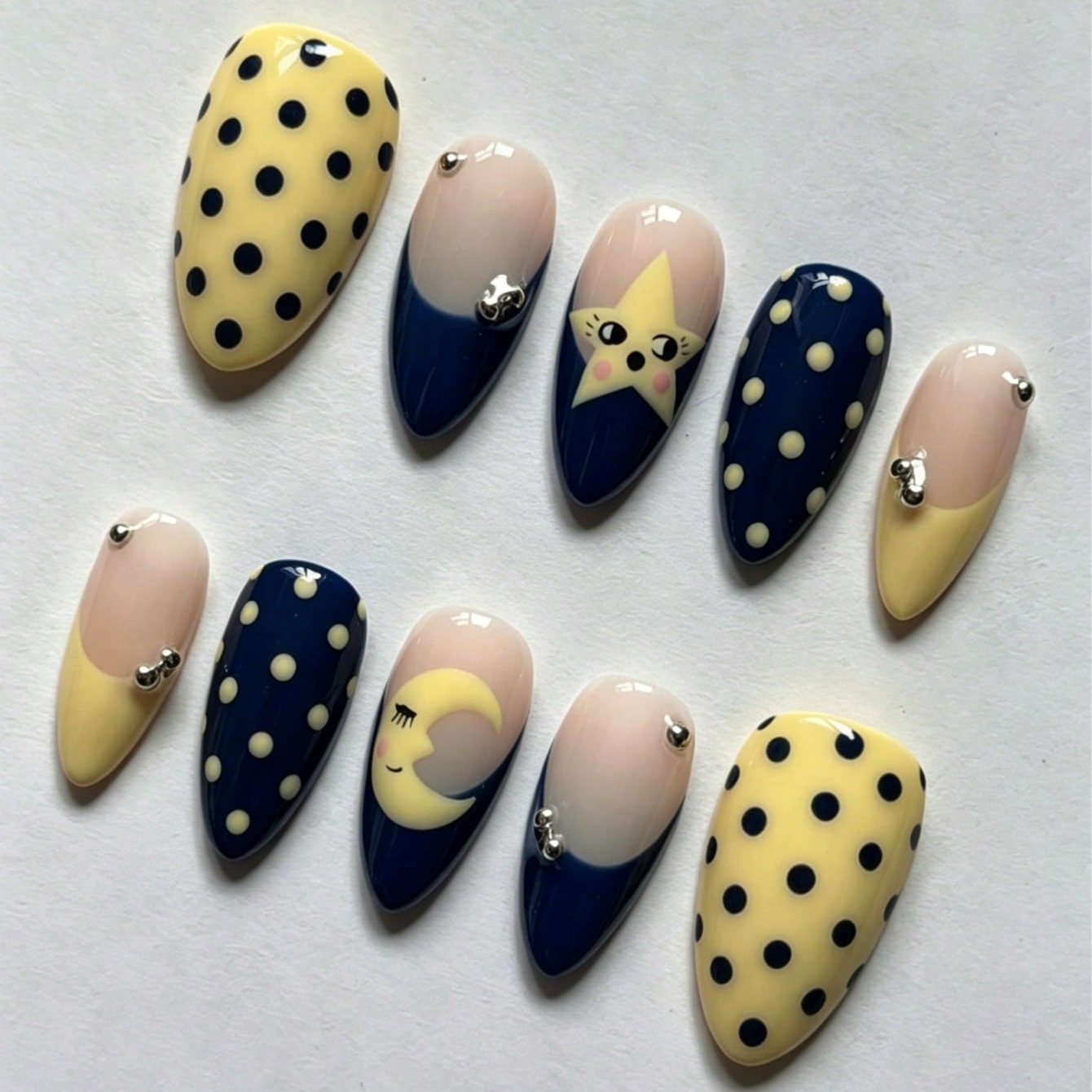 10Pcs Viral Kawaii Star Moon P - Nail Art Maroon recension och pris